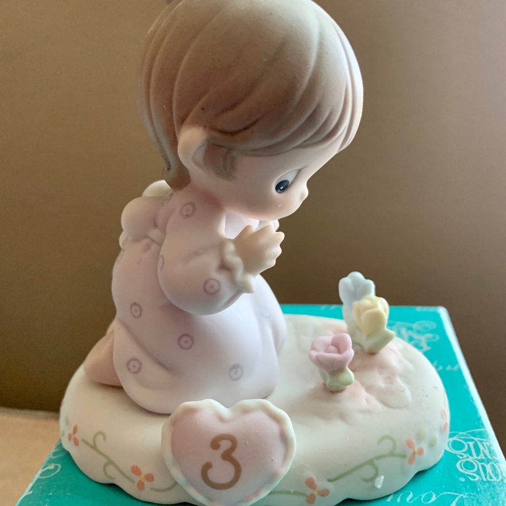 Precious Moments figurine